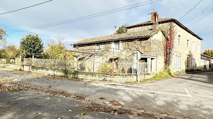 2 Stone and Tiled Properties(219 sqm), Situated in a Rural Spot in a Peaceful Setting, 5 Minutes