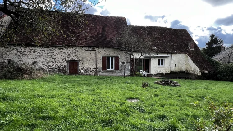 Large House with Attached Barn to Update/Renovate as a House or Make Main House Bigger