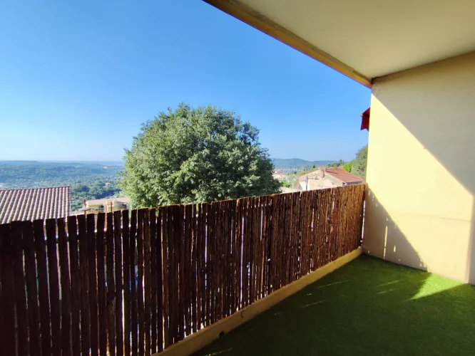 2 Bed Apartment for Sale in Grasse