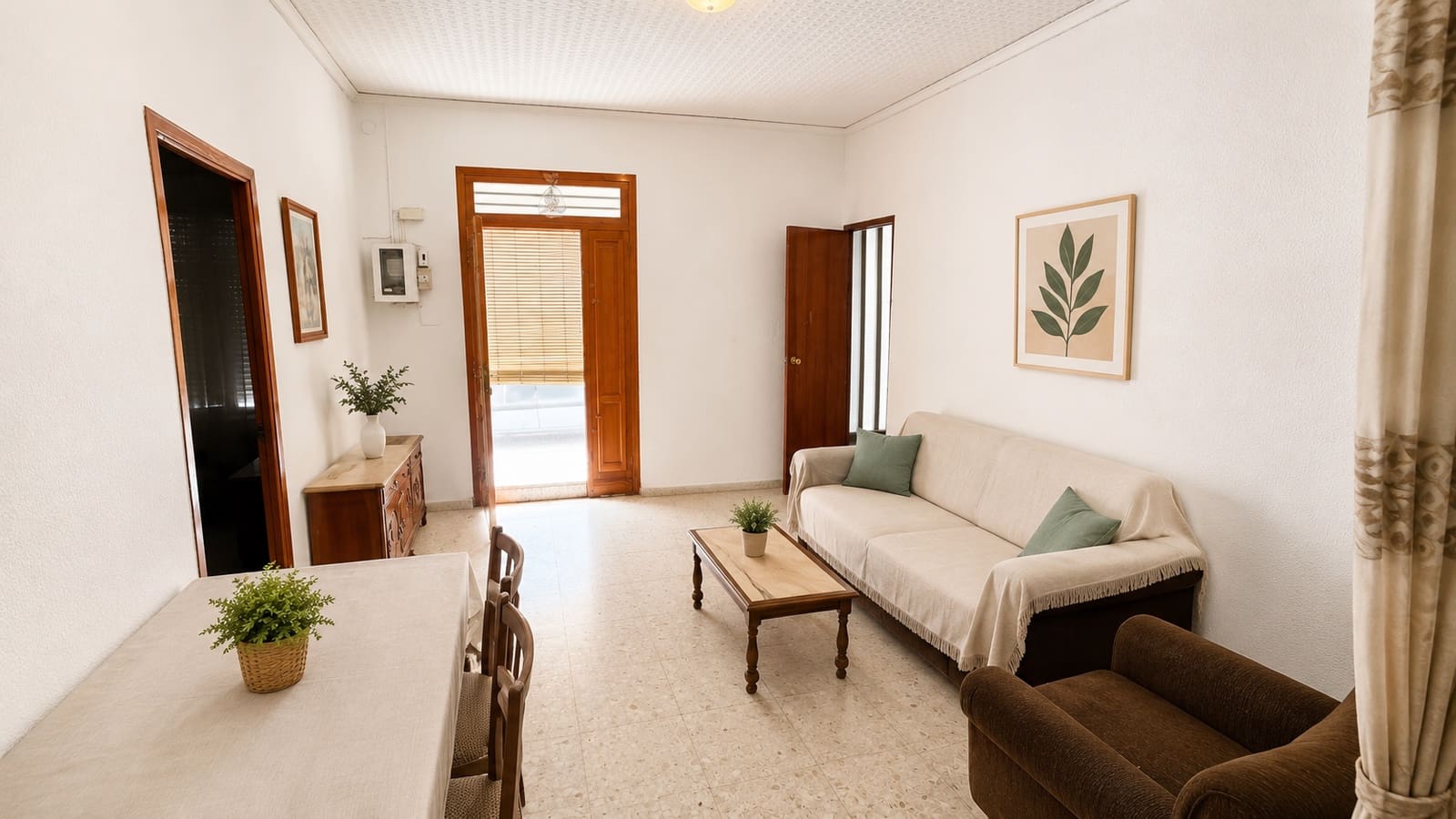 Townhouse for sale in Alberic, Valencia photo 2