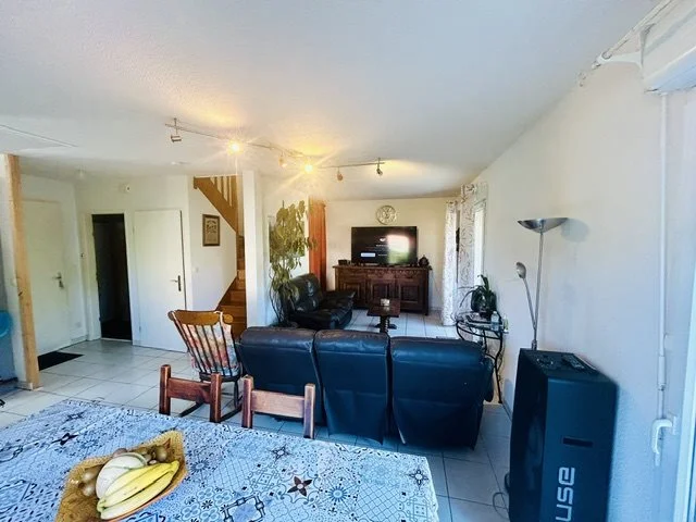 In Vic-En-Bigorre (65), Villa with Terrace for Sale photo 2
