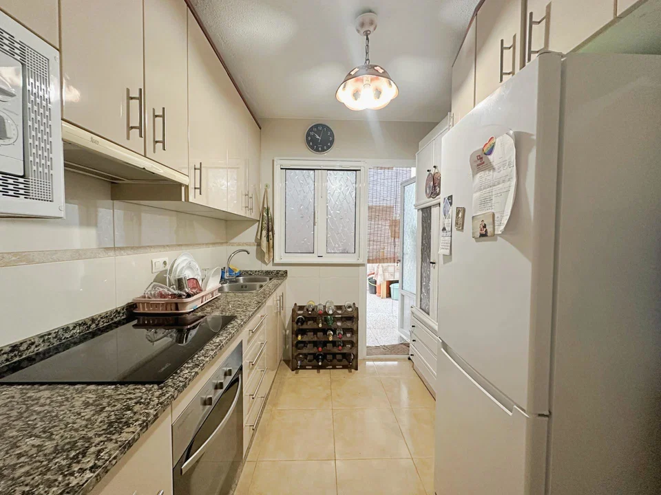 Apartment in Torrevieja, Alicante province photo 4