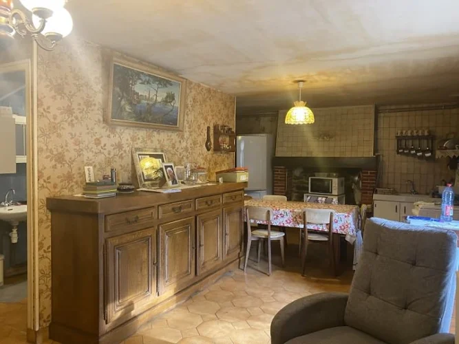 Detached Stone and Tiled Property(South Facing;151 sqm), Situated in a Rural Spot in a Peaceful photo 4