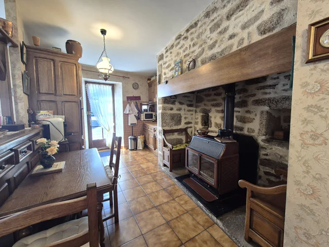 Correze. St Augustin. Stone House with 4 Bedrooms, Garage and Rear Garden. photo 3