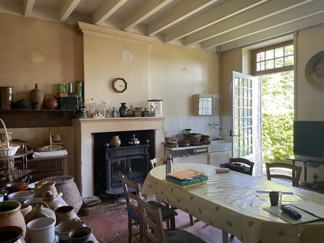 Charming French Masion De Maître with Endless Potential photo 5