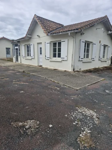 House 80 m² on a 427 m² Plot in 17132 Meschers-Sur-Gironde photo 2