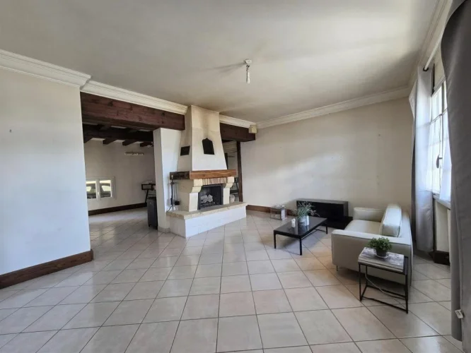 150 m² House with Terrace and Garage for Sale in Cognac (16100) photo 2