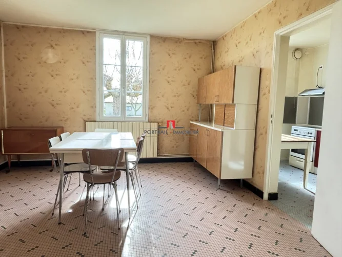 House for Sale in Saint-Savin photo 3