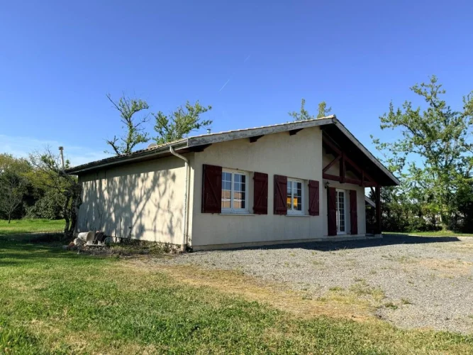 Saint-Savin 2-Bedroom House
