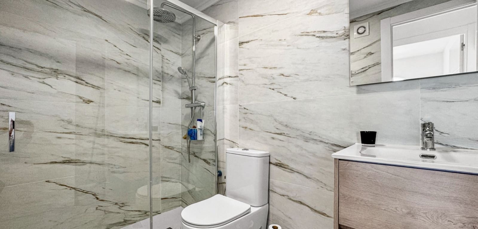 Apartment for sale in Punta Prima, Orihuela, Alicante photo 4