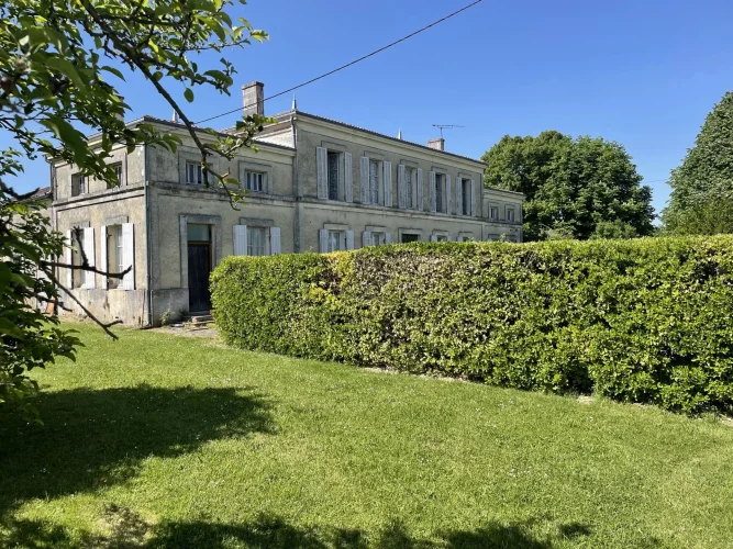 Charming French Masion De Maître with Endless Potential