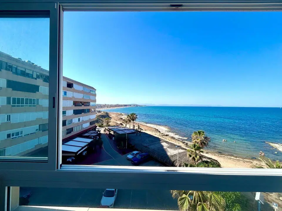 Apartment in Torrevieja, Alicante province photo 3