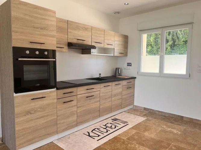 3 Bed House for Sale in Montceau-Les-Mines