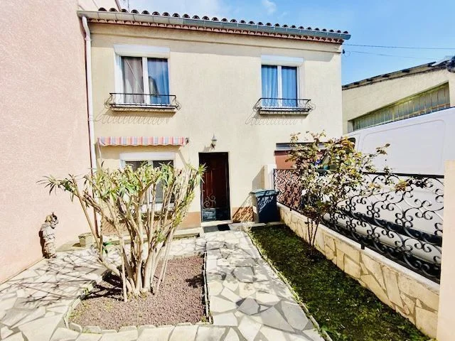 4 Bed House for Sale in Carcassonne photo 3