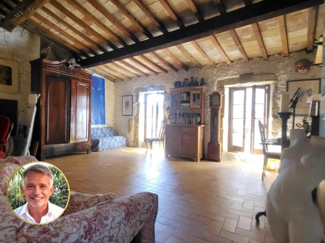 Caux - Charming Village House, 4 Rooms, 2 Bedrooms, Located 2 Steps from the Village Center, with Beautiful Potential