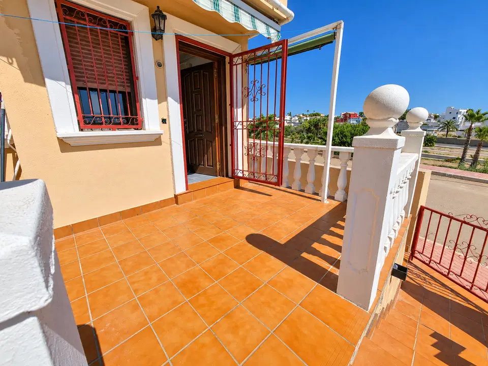 Villa in Villamartin, Alicante province photo 2