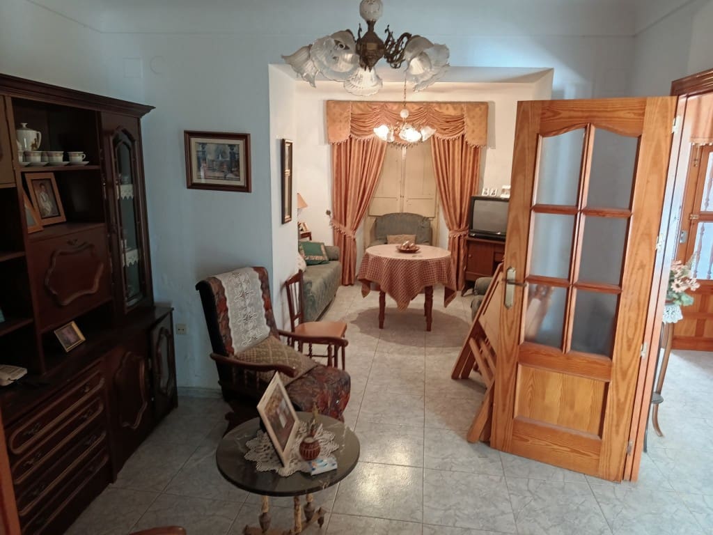 Townhouse for sale in Luque, Córdoba photo 5