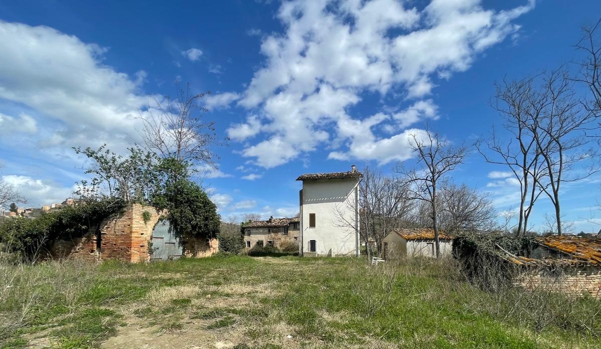 8 bedrooms hamlet, 500 m² Sant'Angelo in Pontano, Macerata (province)