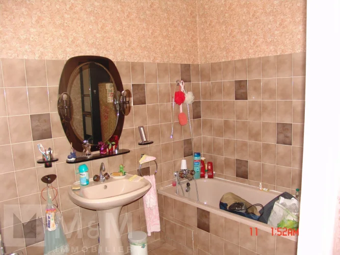 Great Village House , Ready for Rénovation to Brin photo 2