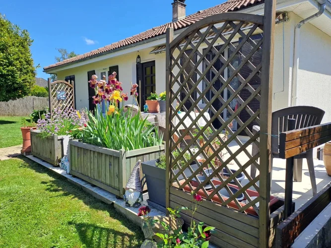 Well-Presented 3-Bed Home in Popular Village