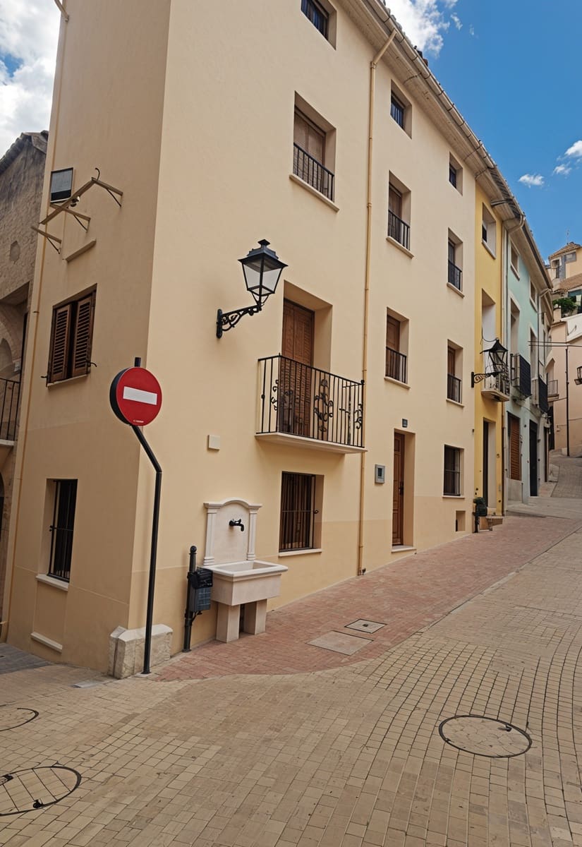 Townhouse for sale in Biar, Alicante photo 5