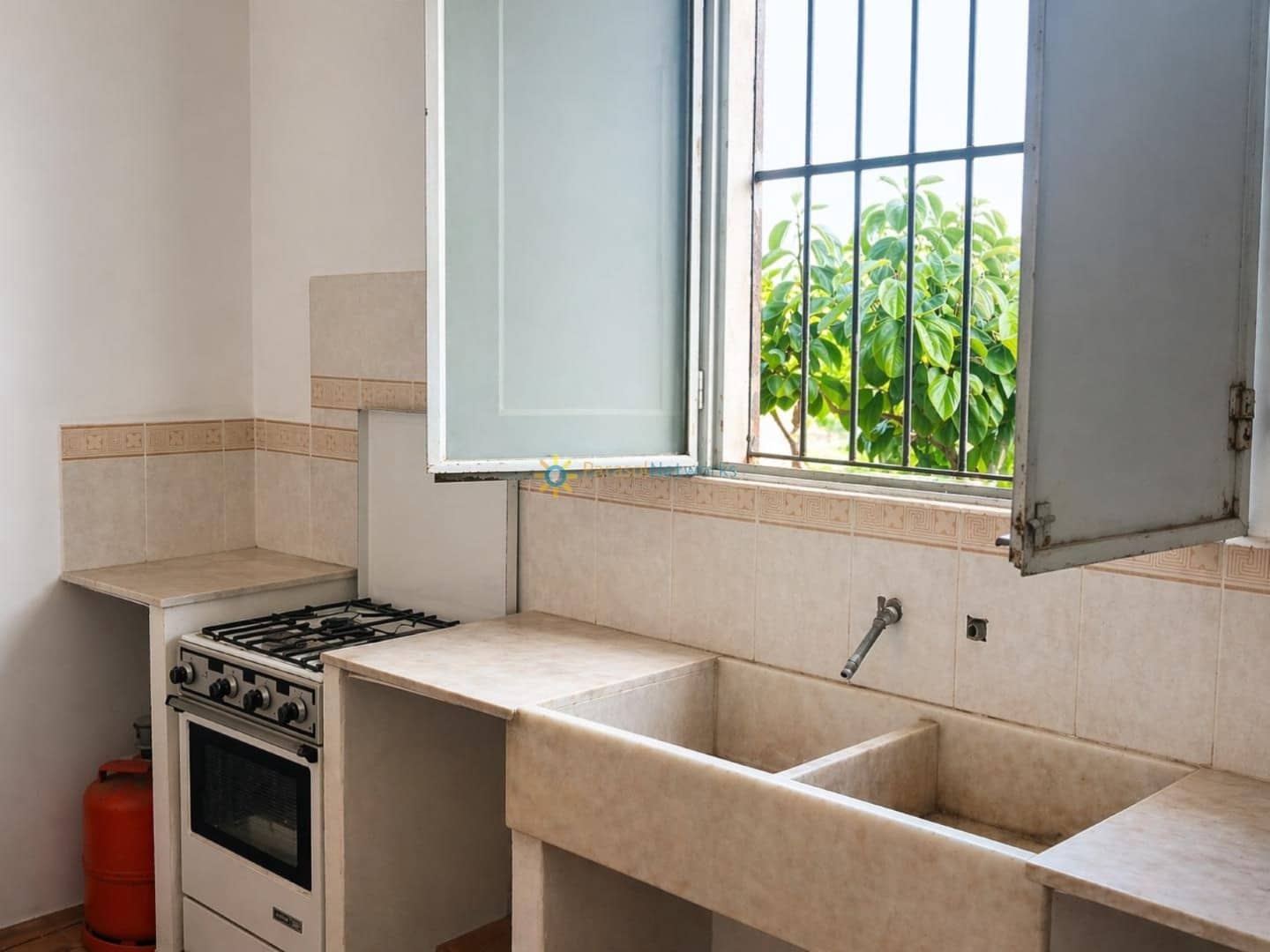 Townhouse for sale in Albaida, Valencia photo 3