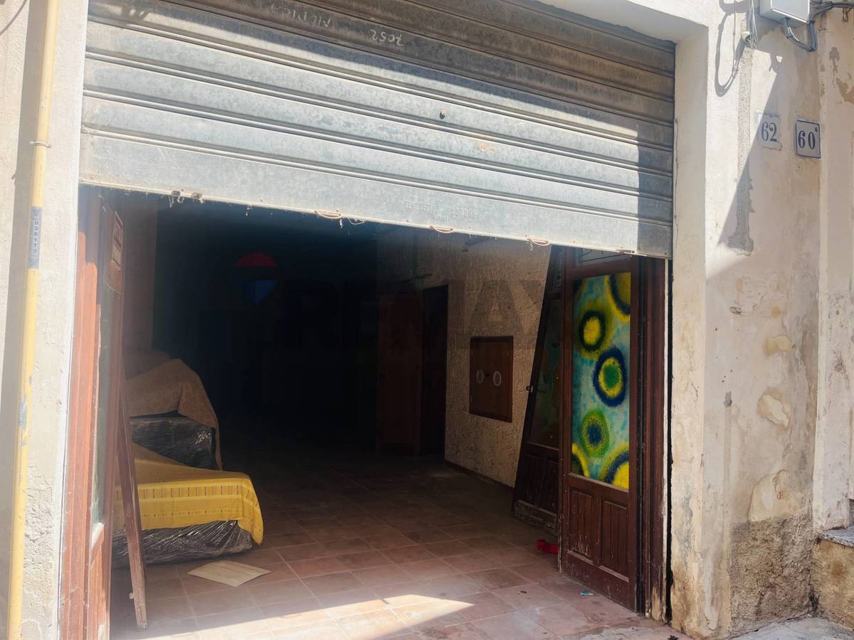 Property in Modica photo 2