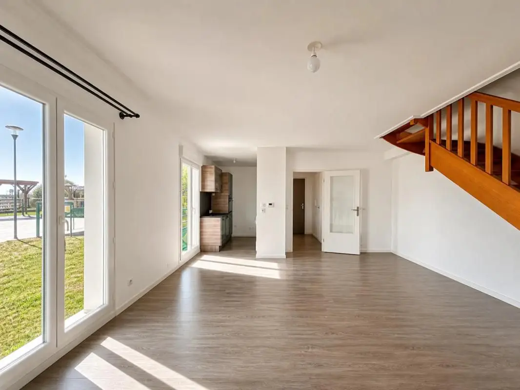 Apartment for sale in Saint Pryve Saint Mesmin — 3 bedrooms, 82 m²