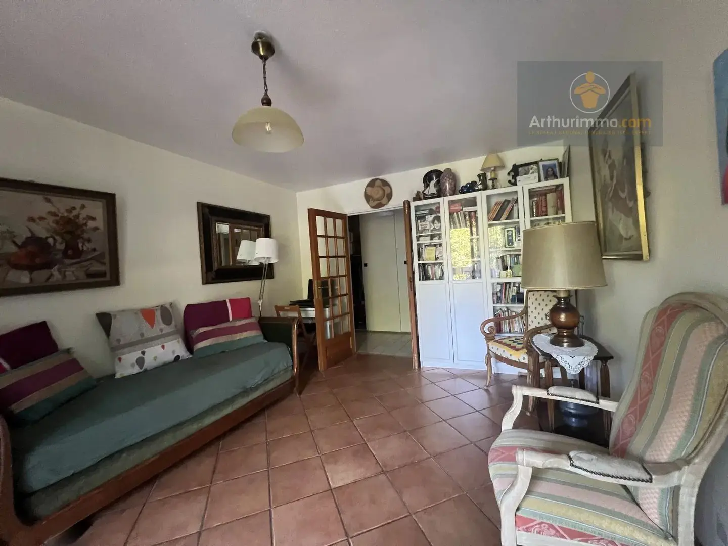 Apartment for sale in Élancourt — 2 bedrooms, 65 m² photo 3