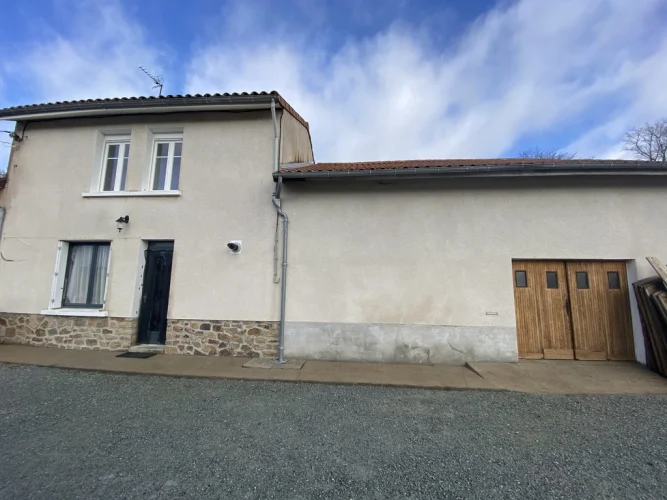 Renovated House with Attached Barn and Courtyard