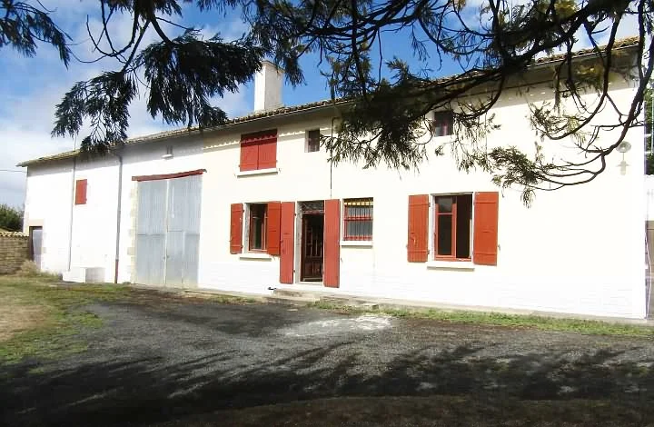 3 Bed Stone House for Sale Near Ardilleux