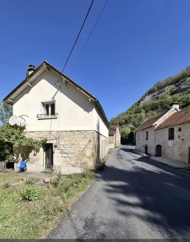 Rural Detached Property in Picturesque Hamlet
