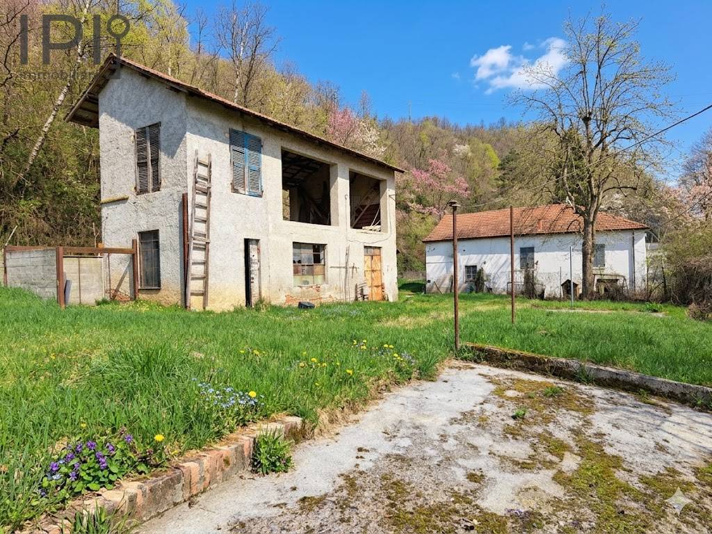 5 bedrooms country house, 400 m² Piana Crixia, Savona (province) photo 4