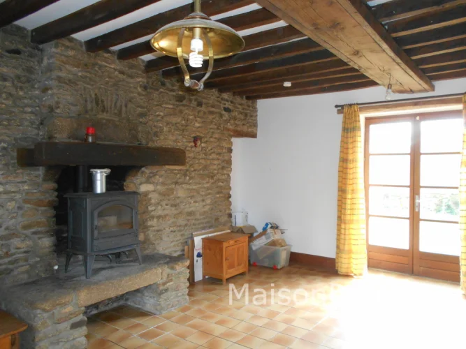 Perfectly Located for Privacy Yet on the Edge of a Village. Spacious Family Home Constructed in Stone with Large Garden,… photo 5