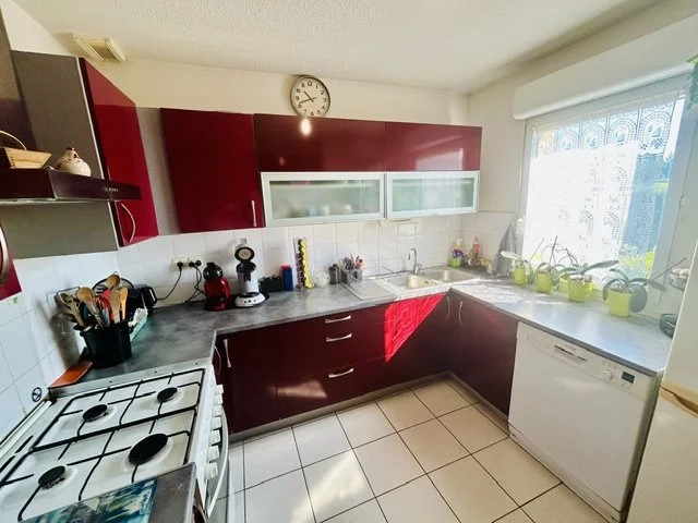 In Vic-En-Bigorre (65), Villa with Terrace for Sale photo 4