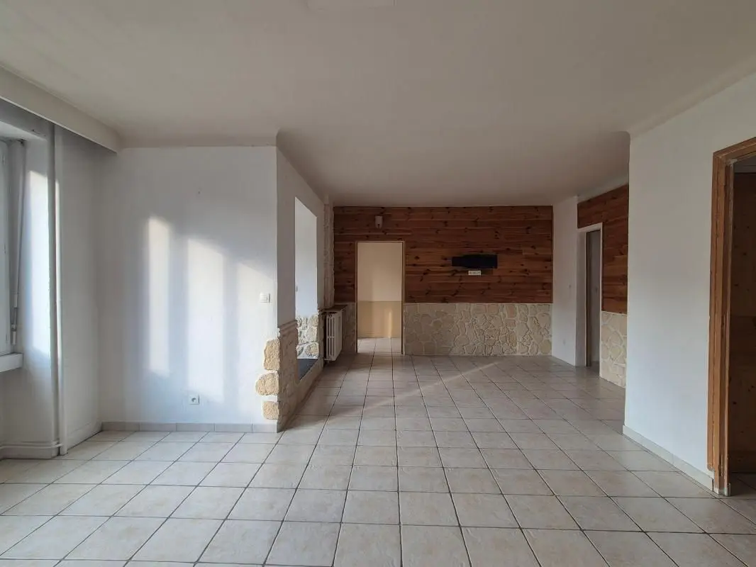 Apartment for sale in Saint-Étienne — 3 bedrooms, 108 m² photo 4