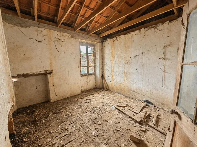Haute Vienne - Fabulous Renovation Project at a Bargain Price photo 5
