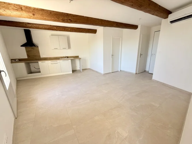 2 Bed Apartment for Sale in Vacqueyras