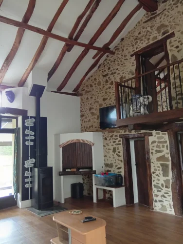 Fully Renovated House photo 4