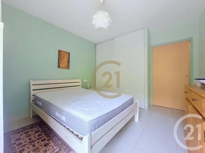 Ground-Floor Apartment with Garden and Terraces in Trans-En-Provence photo 5