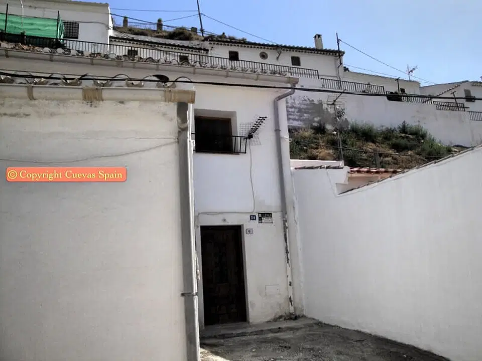 Cave house in Galera, Granada photo 3