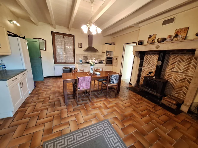 3 Bedroom Detached Farmhouse - Near Popular Town of Civray photo 4