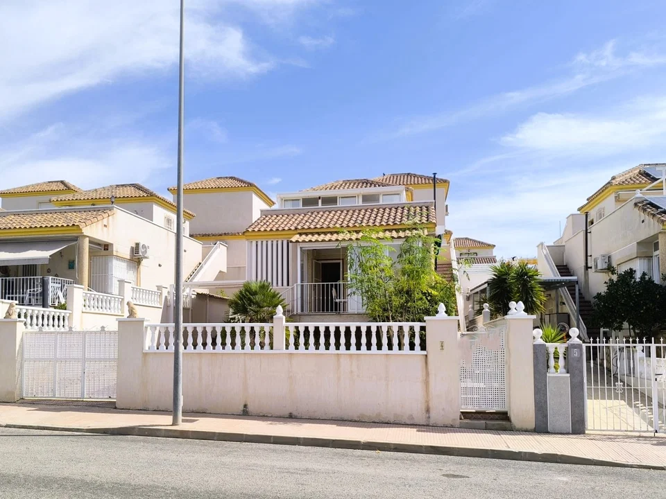 Villa in San Fulgencio, Alicante province