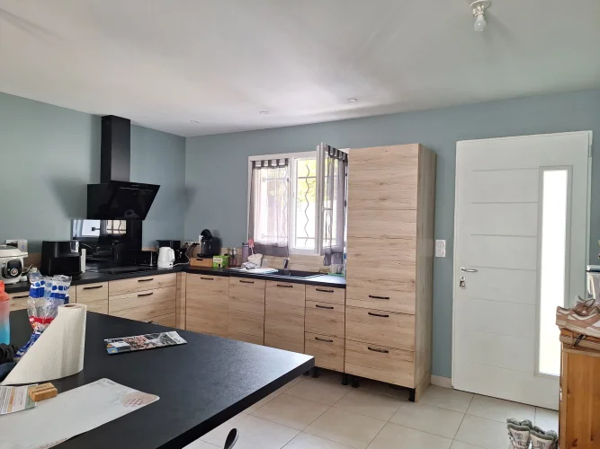 Recently Built Single-Storey House with Land photo 5