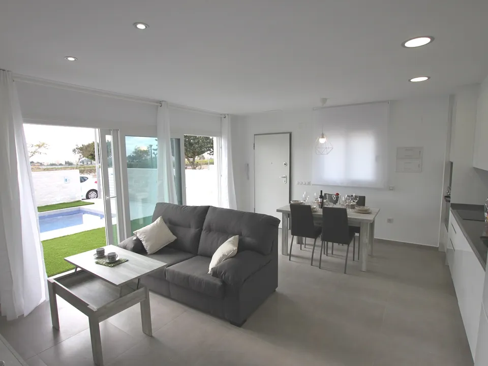 Vincent Real Estate photo 3