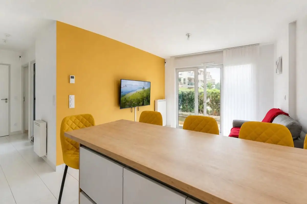 Apartment for sale in Le Muy — 2 bedrooms, 56 m² photo 5