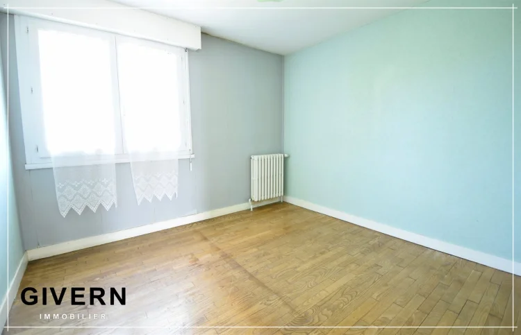 Cleguer - 4-Room Property of 74 m² on a 2300 m² Plot photo 4