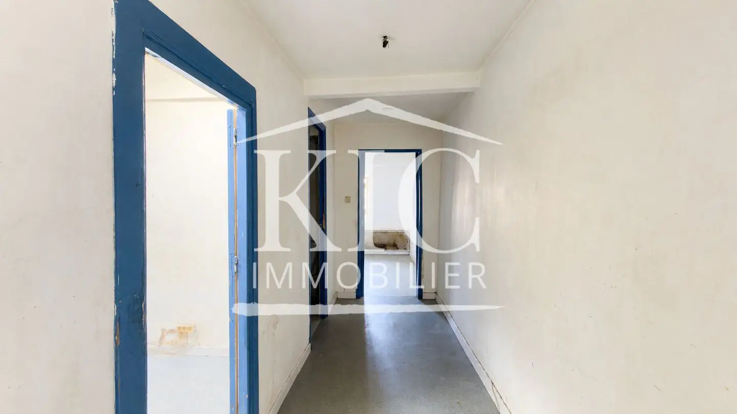 Apartment for sale in Carcassonne — 2 bedrooms, 63 m² photo 4
