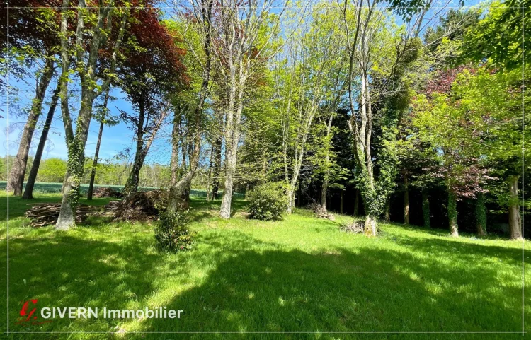 Large Family Home of 172m² in Lanvaudan - Rural Setting photo 5
