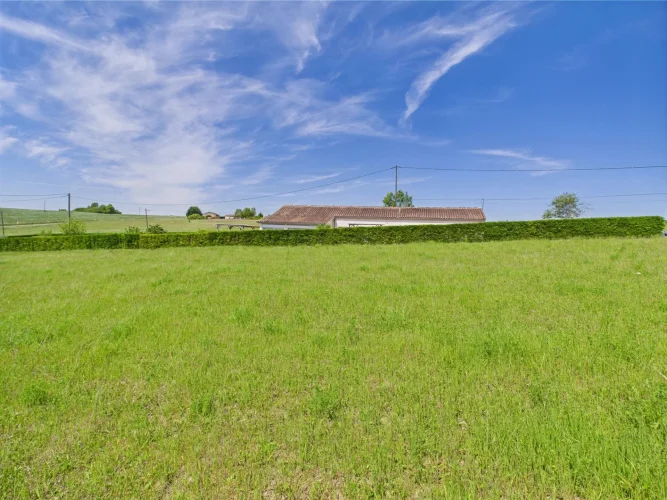 Lovely Single-Storey House with Large Garden Close to a Beautiful Bastide photo 5